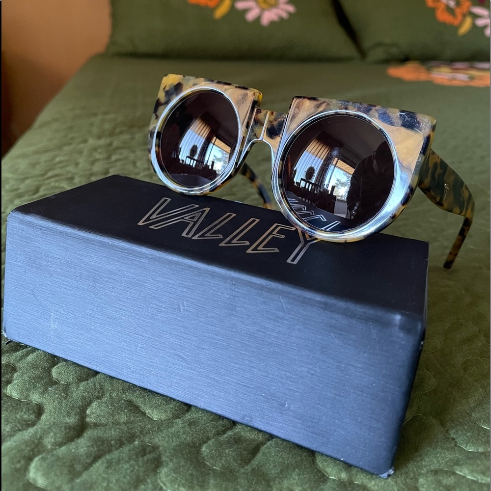 Valley Eyewear XVI tortoise sunglasses